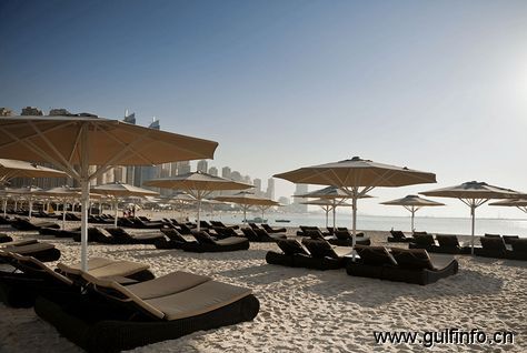 Jumeirah开设新的豪华沙滩俱乐部及酒吧
