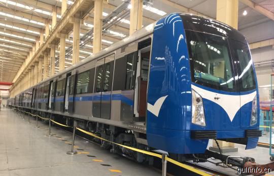 中国中车首批出口尼日利亚阿布贾城铁车辆亮相