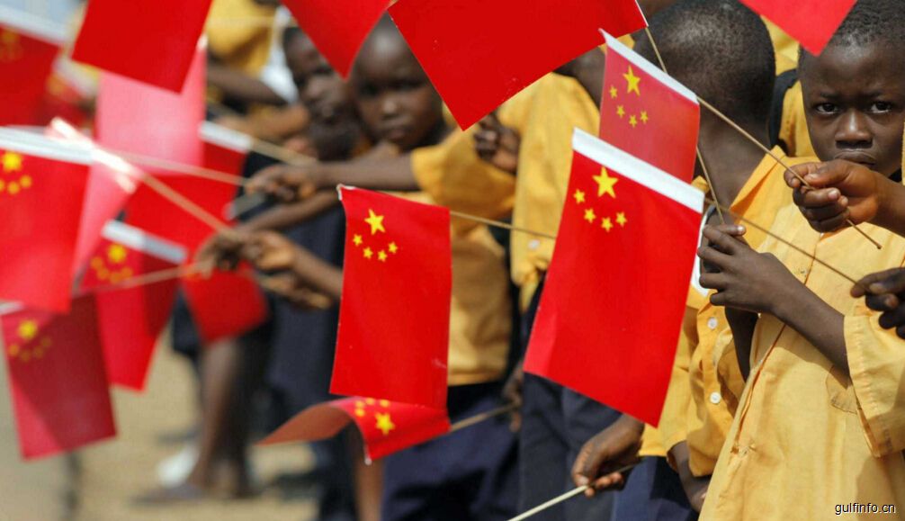1万家<font color=#ff0000>中国企业</font>25万多名中国人活跃在非洲