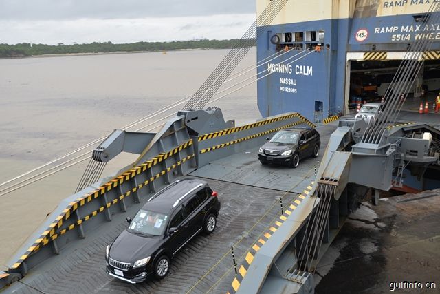 肯尼亚蒙巴萨港：汽车和小麦占据进口主导地位
