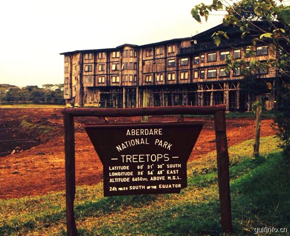 「肯尼亚的著名<font color=#ff0000>景点</font>」上帝家园“阿布戴尔国家公园”