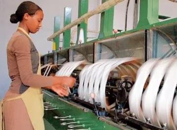 肯尼亚取消外籍工人工作许可费，吸引外国技工进入<font color=#ff0000>纺织</font>服装业